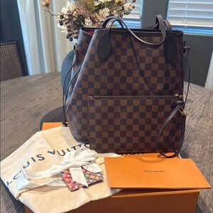 Louis Vuitton Neverfull MM
